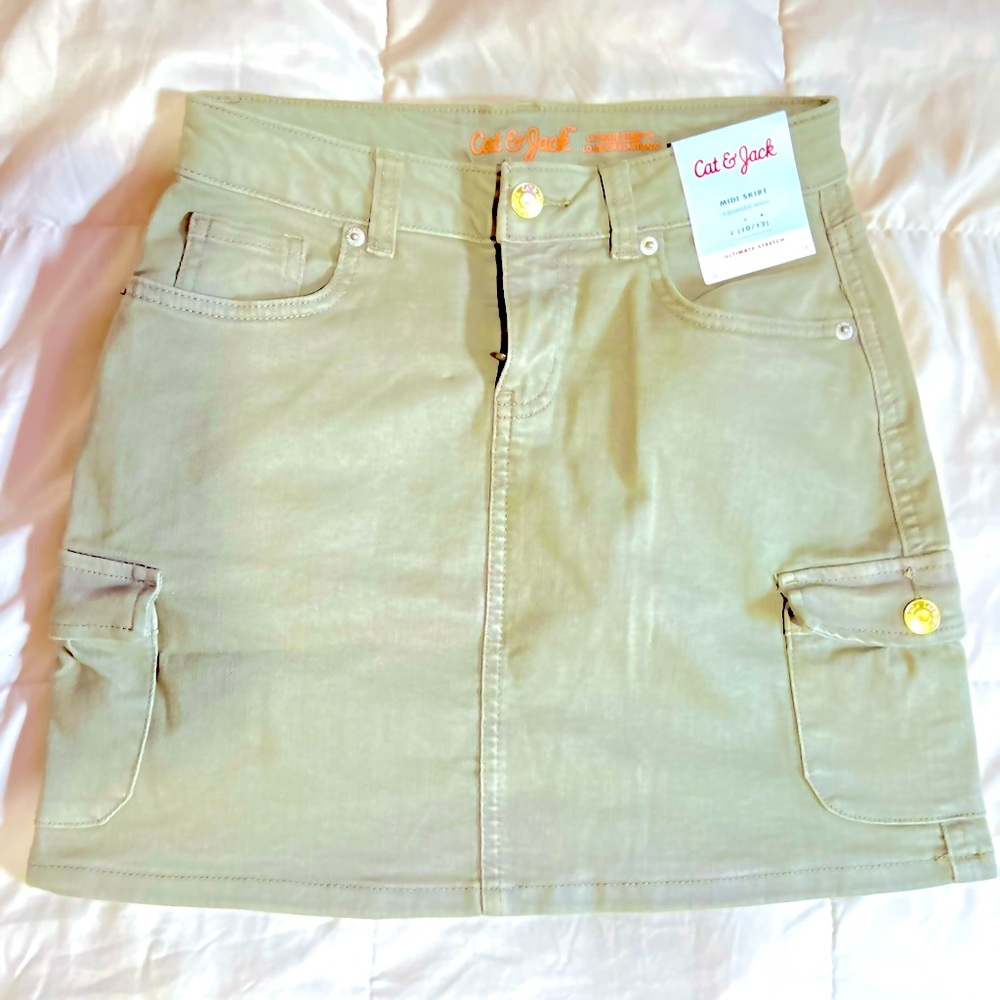 Brand-new Cat & Jack army green MIDI SKIRT (adjustable waist) size:L (10-12)